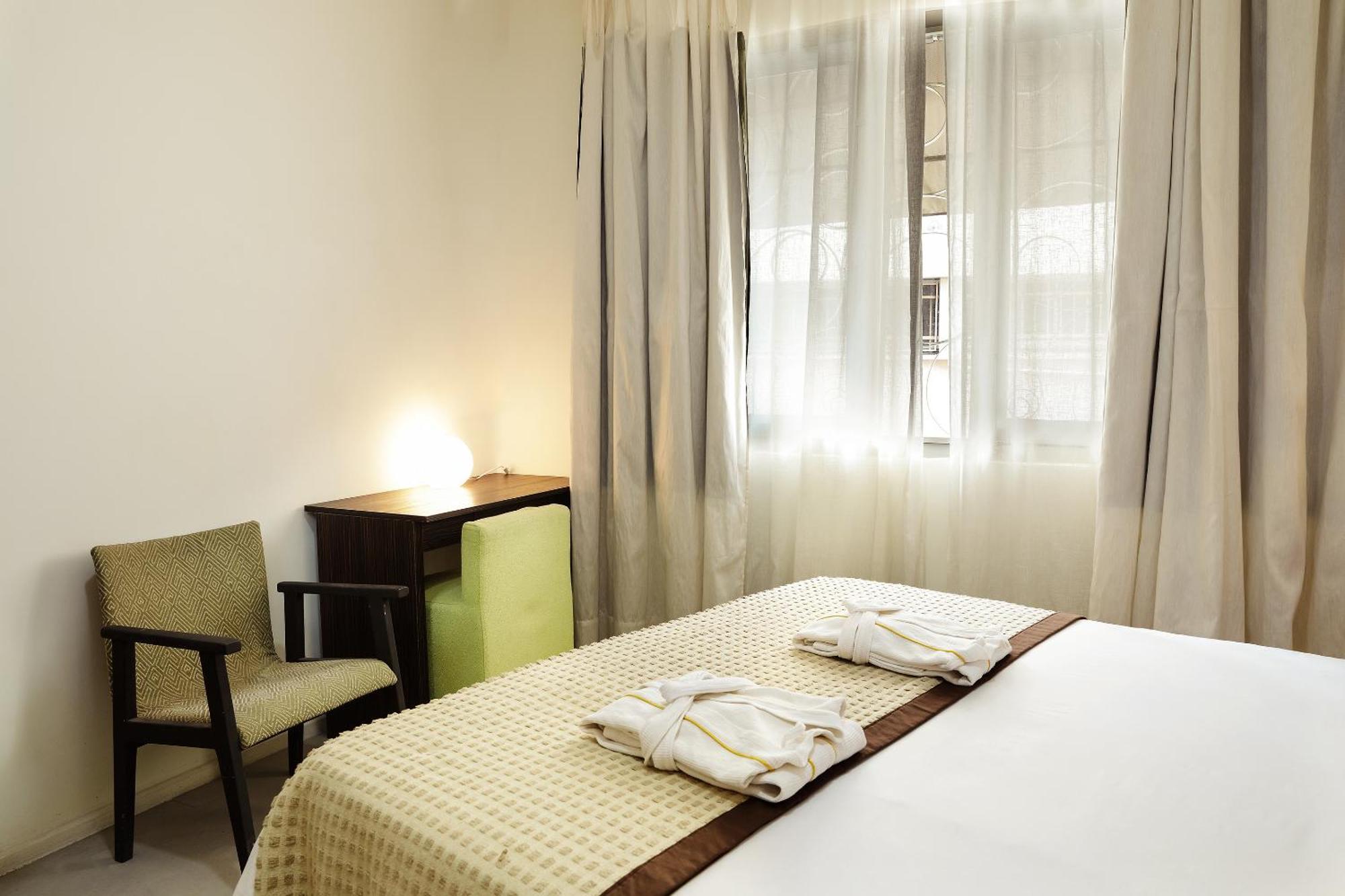 Hotel La Villette アンタナナリボ エクステリア 写真