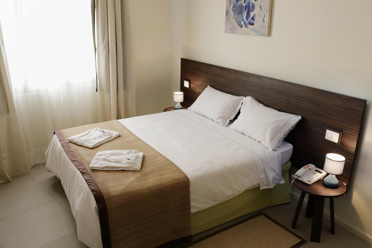 Hotel La Villette アンタナナリボ エクステリア 写真